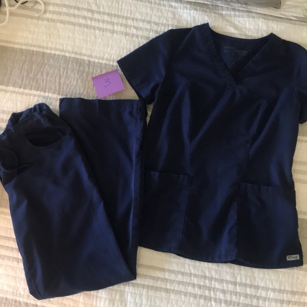 Grey’s Anatomy Barco Scrub Set.